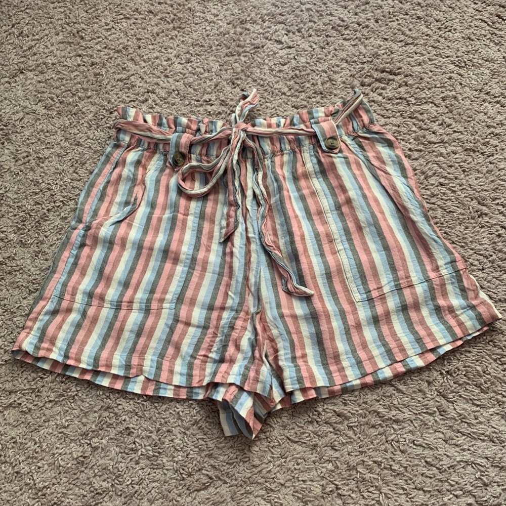 American Eagle Striped Paperbag Shorts Size M